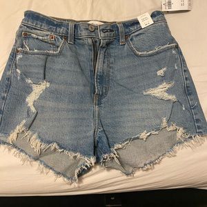 Abercrombie curve love high rise mom short